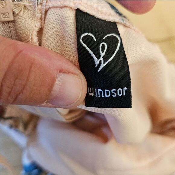 Windsor Floral Slinky Dress - Picture 10 of 10